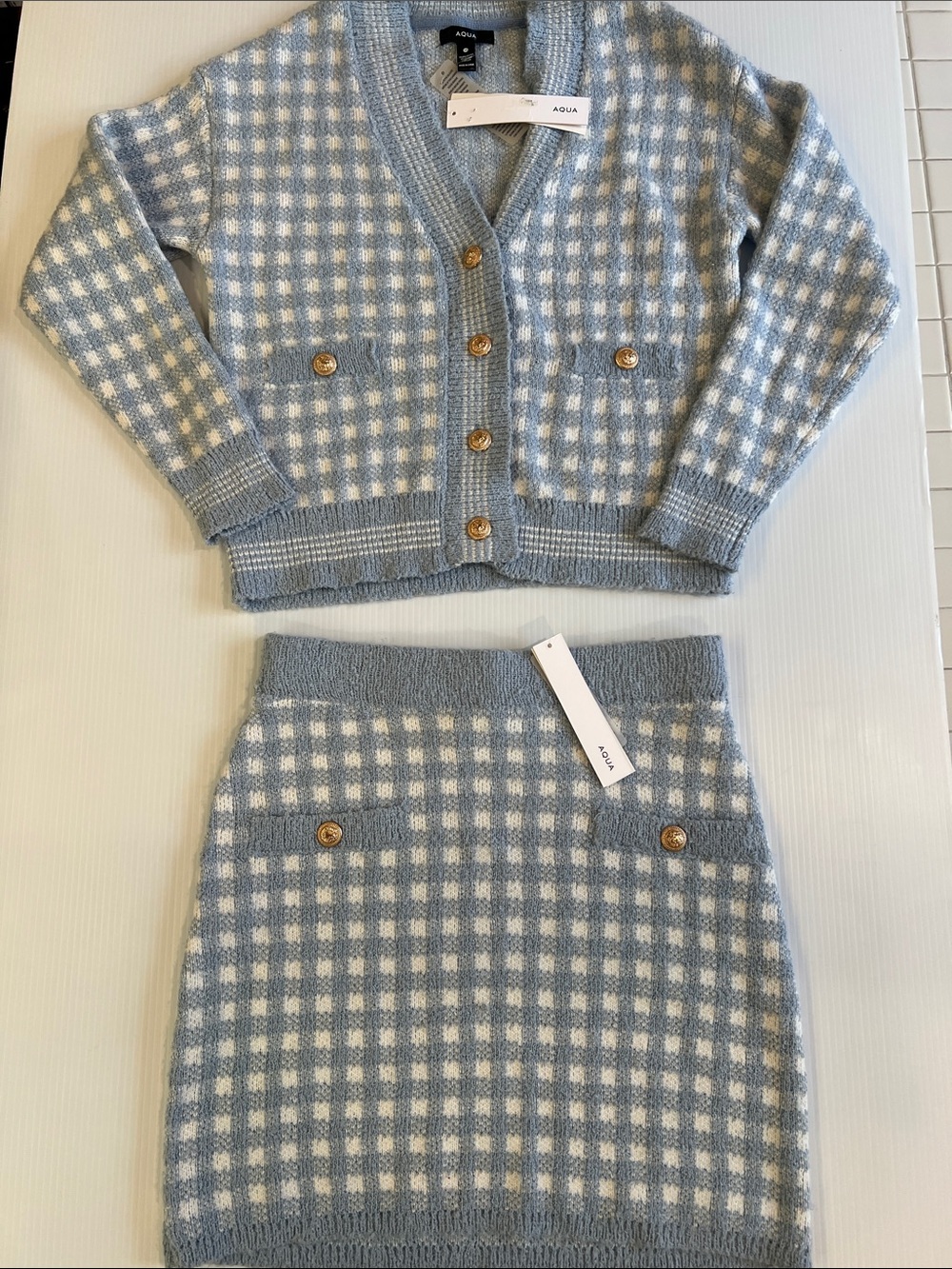 New Aqua Women’s Blue & White Knit Cardigan (X-Small) and Skirt (Medium) 𝐒𝐄𝐓